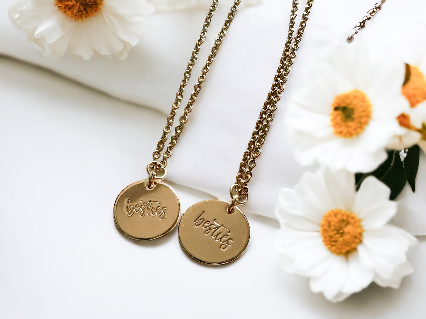 Besties Necklace Set