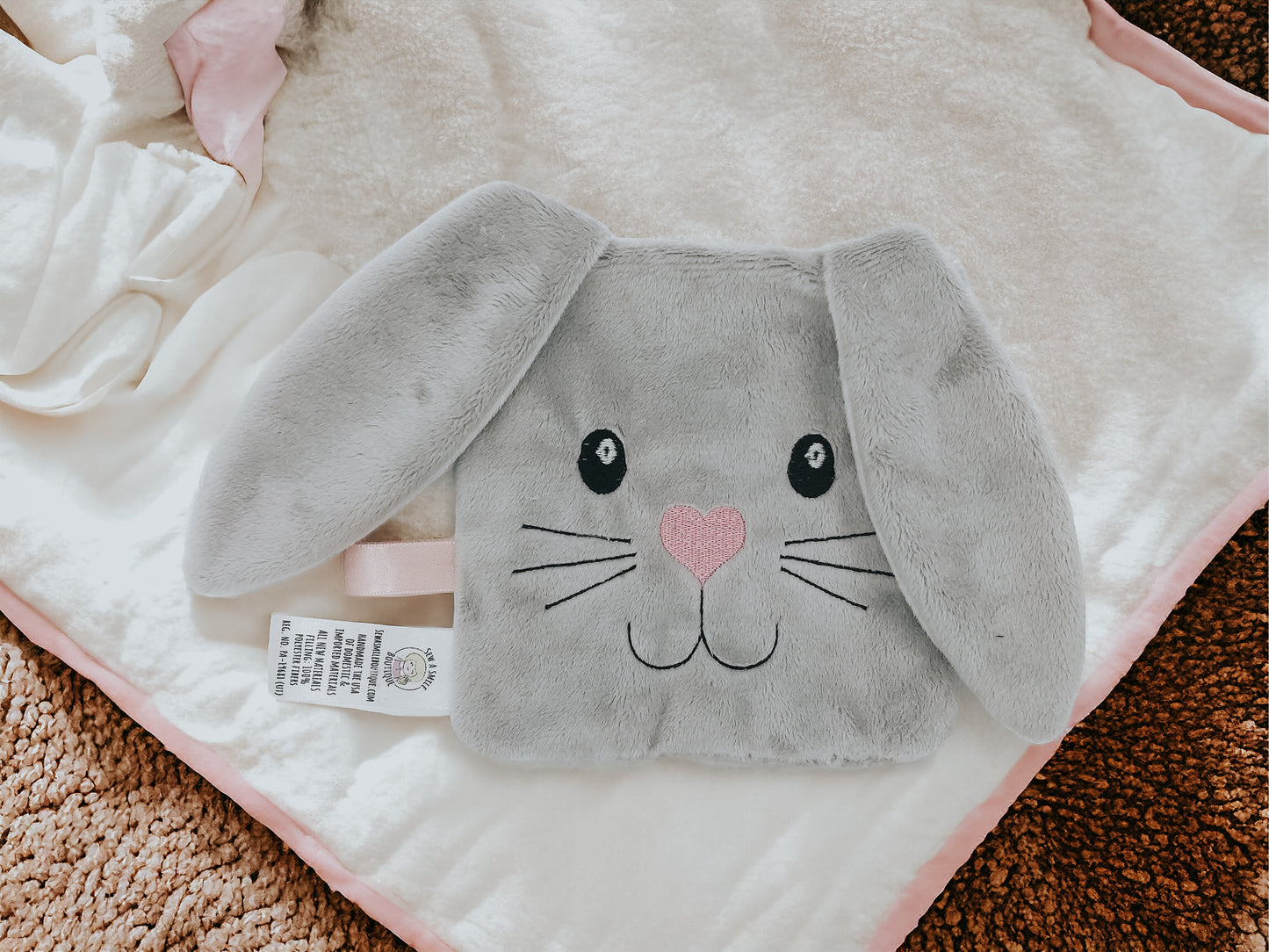 Bunny Crinkle Paper Toy