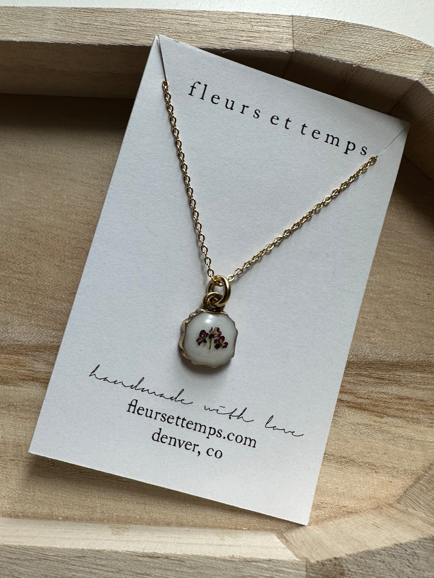 Diana Square Necklace chocolate queen anne's lace