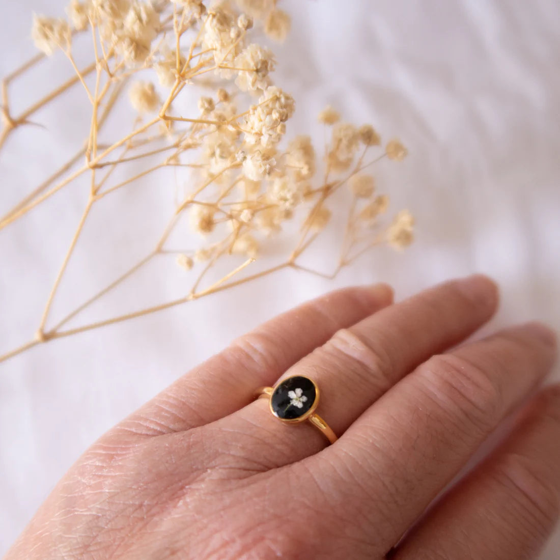 Starry Night Queen Annes Lace Ring, size 8