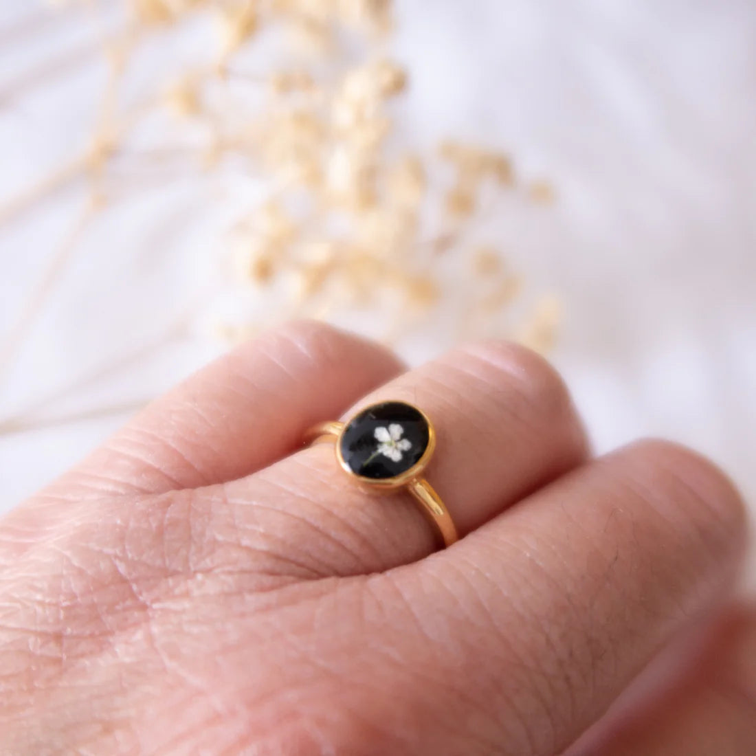 Starry Night Queen Annes Lace Ring, size 8
