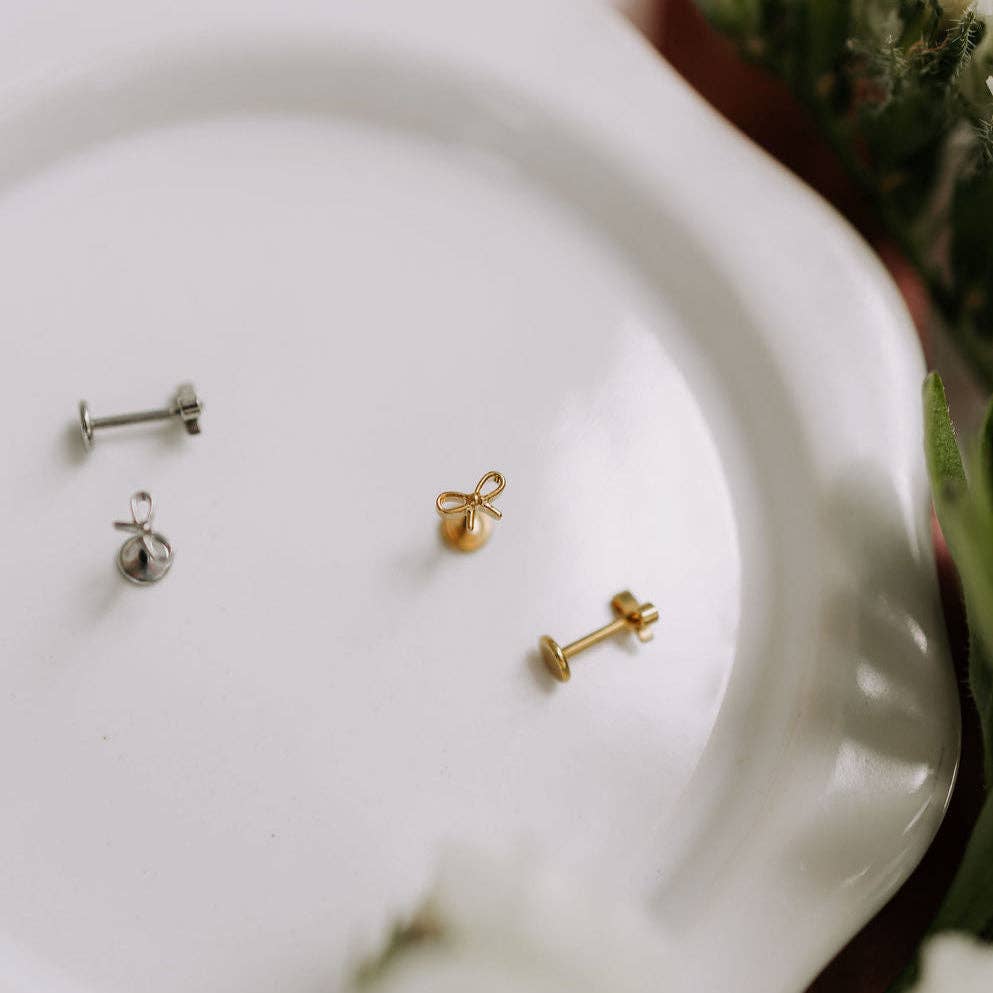 Bow Flat Back Studs