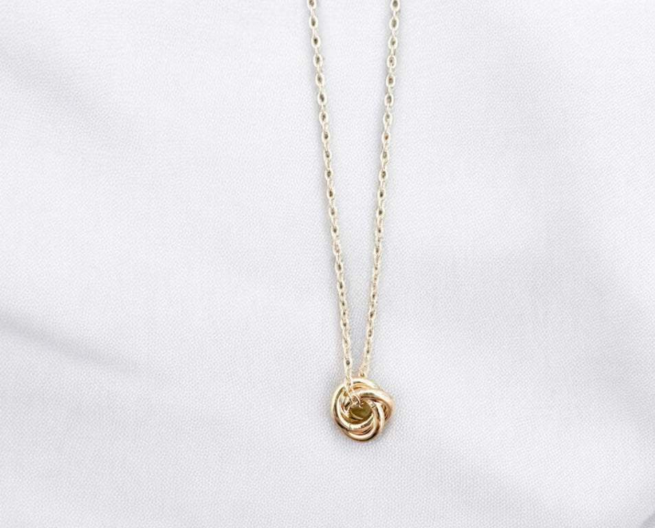 Gold knot necklace