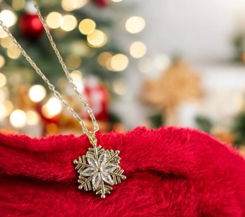 Snowflake necklace