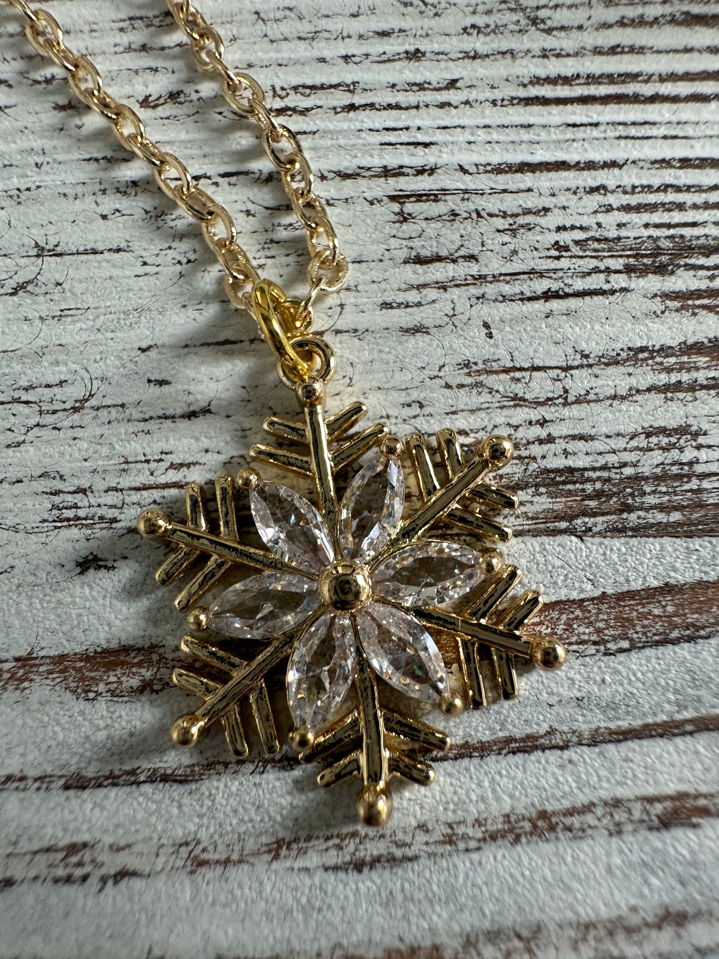 Snowflake necklace