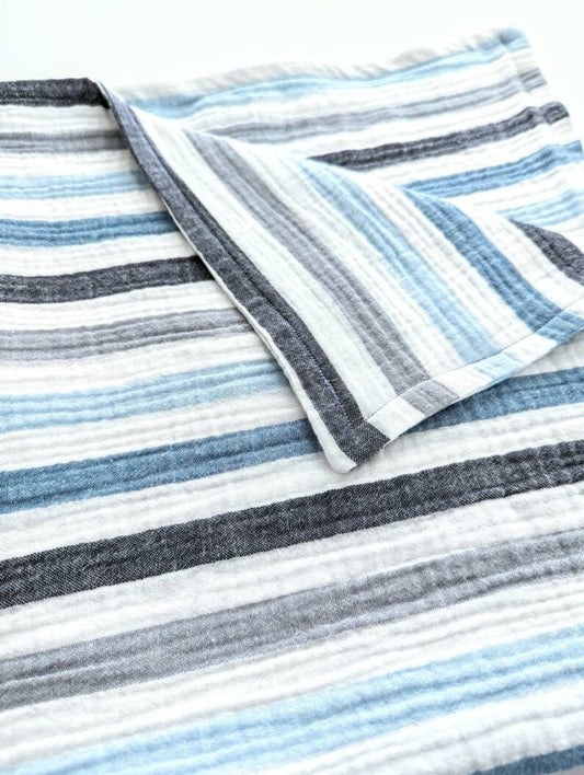 Baby blanket - blue stripes