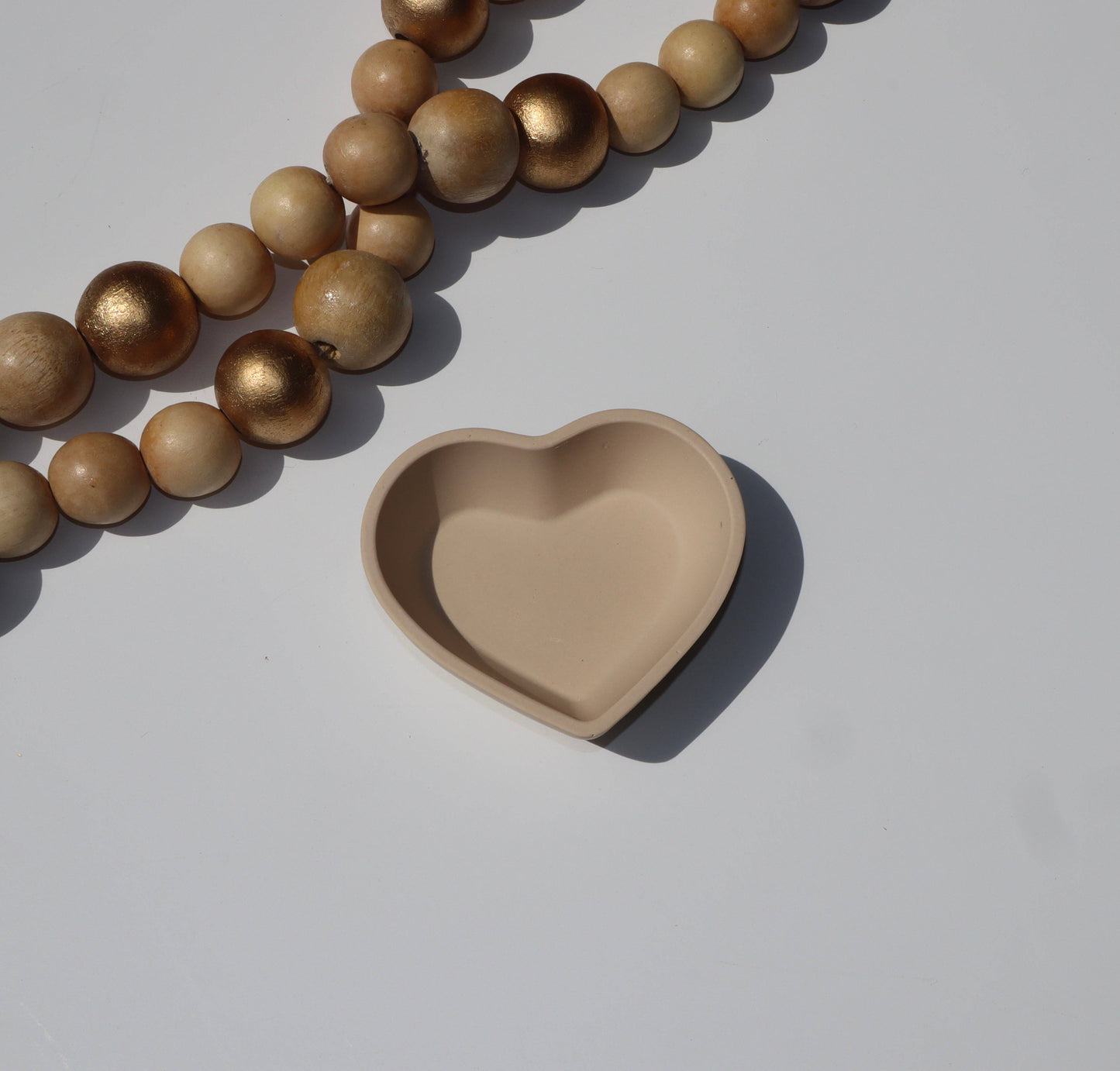 Heart Tray shade Cream